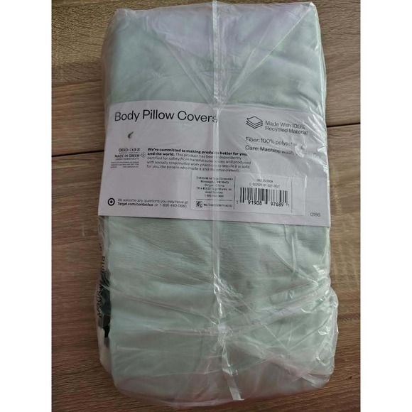 Room Essentials Body Pillow Covers Floral Print 100 Recycled Polyester 2 in pk - Picture 4 of 4